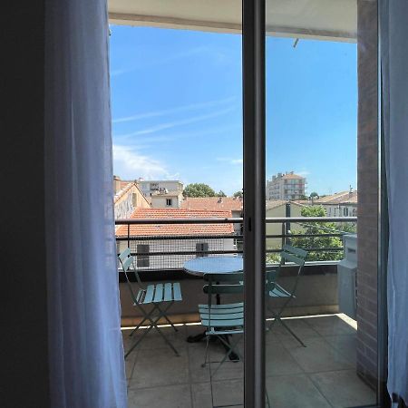 Grand Appartement Moderne Clim Avinhão Exterior foto
