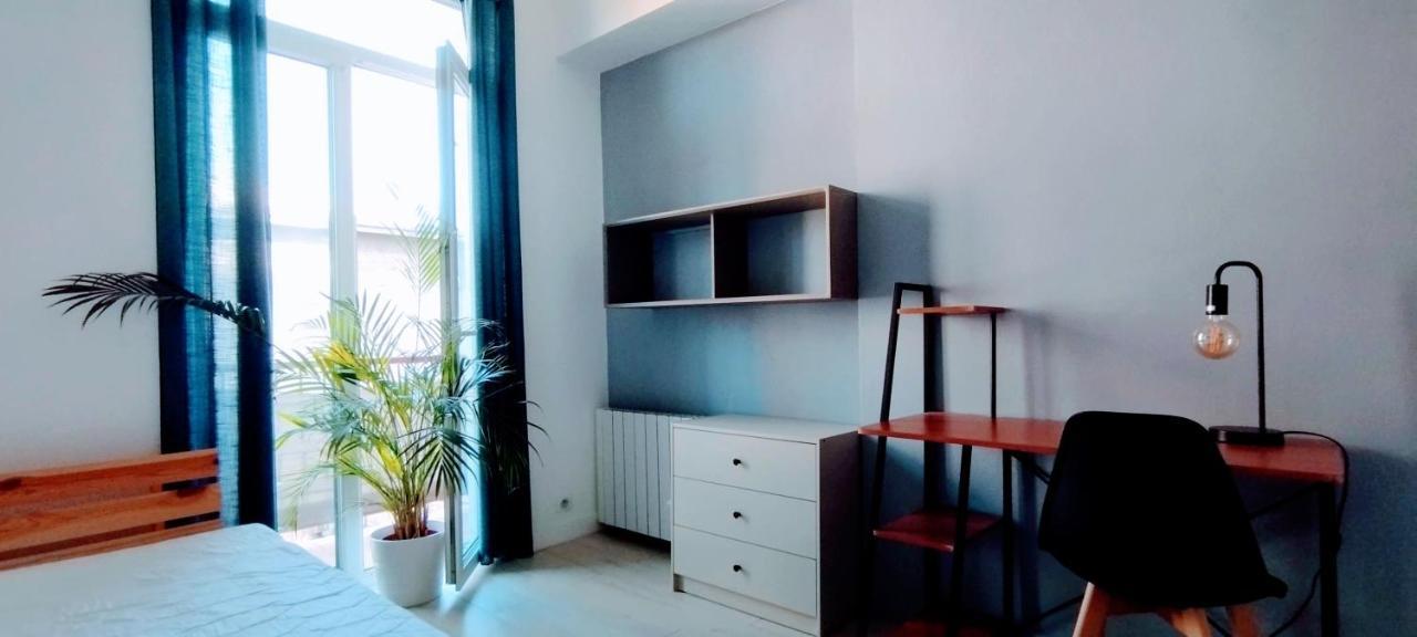 Grand Appartement Moderne Clim Avinhão Exterior foto